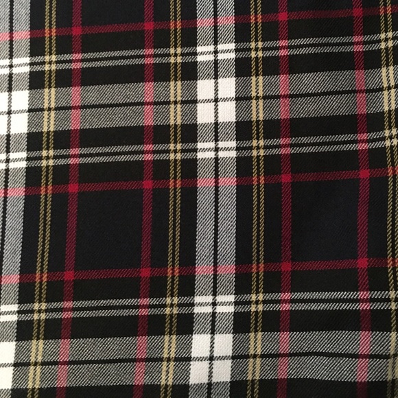 *Nobody’s Child* Size 8. Full front zipper detail in tartan. Calf length skirt. - Picture 8 of 9